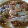 ชุดใหญ่ (หมูสามชั้น หมึก) พร้อมผัก และไข่สามฟอง