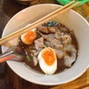 เส้นหมี่น้ำตกหมูชาบู