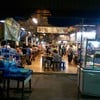 ลูกค้าส่วนใหญ่​เป็นนักศึกษา​ครับ