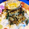 ข้าวราดผัดกระเพาหมูกรอบ