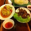 ส้มตำไทย หมูแดดเดียวแข็งๆ