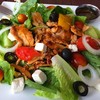 Greek Salad สลัดสไตล์กรีกร้าน The Kebabry