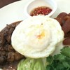ข้าวหน้าไก่ไข่ดาว สำหรับมื้อหนักๆ
