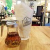 บนโต๊ะ มีน้ำผึ้งให้เติมตามสบายเลยคะ