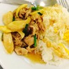 หมูน้ำมันหอย ไข่ดาว