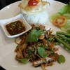 ข้าวหมูน้ำตก