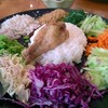 ข้าวยำสมุนไพรไก่ทอด **แนะนำ 