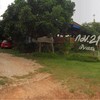 ที่จอดรถและหน้าร้าน