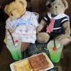 เรียกพี่หมีมานั่งดื่มเป็นเพื่อน
