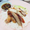 ข้าวหมูย่าง-หมูกรอบ