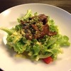 สลัดหมูย่าง