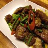 ผัดเครื่องแกงหมูกรอบ