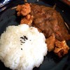 ข้าวไก่ทอดราดแกงกะหรี่