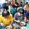 คนแน่นร้าน