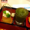 ช่องแรก พุดดิ้ง ดังโงะ และน้ำชาเขียวเย็น