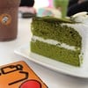 Green Tea Cake เค้กชิ้นนี้คนที่ชื่นชอบชาเขียวและเค้กไม่ควรพลาดนะครับ