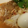 ขนมจีนน้ำยา (ไข่ต้มมาจากร้านข้าง ๆ )
