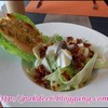 Caesar Salad จานสวย กรอบทั้งผัก/เบคอนทอด ไม่ใส่ขนมปังกรอบ มีไข่ต้มกับปลาเค็มแทน