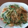 หมี่ผัดผักกะเฉดกุ้ง ผัดได้หอมดี อร่อย 80 บ.
