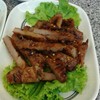 หมูร้องไห้