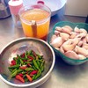 พริกขี้หนู กระเทียมสด ไว้กินกับข้าวขาหมู