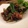 น้ำตกขาหมูกรอบ
