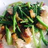 คะน้าหมูกรอบ