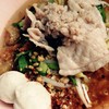 บะหมี่เหลืองต้มยำ