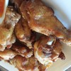 ปีกไก่ทอดน้ำปลาค่ะ อร่อยไม่แพ้กัน