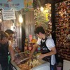 ถึงร้านแล้ว