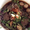 ก๊วยเตี๋ยวเรือเส้นเล็กลูกชิ้นเนื้อสด