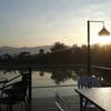 บรรยากาศยามเช้า บริเวณระเบียงร้านอาหาร