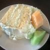 ของหวานอีกชุด เค้กใบเตยอร่อยมาก แคนตาลูป แตงไทยเฉยๆ