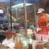 แม่ค้าคนสวยประจำร้าน