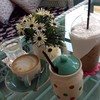 ลาเต้ร้อนฟองนมพริ้วๆ กะลาเต้เย็น Take Away