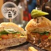 Pork for Me Burger (160 บาท) หั่นดูด้านในสักหน่อย
