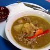ข้าวแกงกะหรี่เอ็นหมู