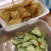 นี่ไง มีแตงกวาหอม. ออกแนวแบบของหมูสเต๊ะ