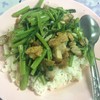 ผัดผักบุ้งหมูกรอบ