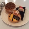Lemon Tart & Choux Cream & Chocolate Matcha & Common Green Magpie