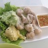 เกี๊ยวรวมลวก ลวกค้างไว้จนแป้งแข็ง เกี๊ยวปลาอร่อยมากๆ