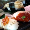 ซูมๆ Shiro Hotate , Salmon (Spicy) , Anago