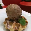 Destiny Waffle ไอศครีมรส Swiss Chocolate