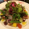 Nicoise Salade = สลัดผสมเนื้อปลาทูน่าก้อน โอเคนเรื่อยๆ 