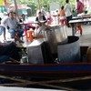 ยกเรือขึ้นบก