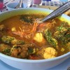 แกงส้มกุ้งชะอมไข่