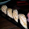 Salmon Sushi (120 บาท)