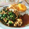 ข้าวกระเพราไก่ไข่ดาวค่ะ