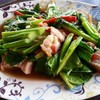 คะน้าหมูกรอบ