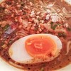 ก๋วยเตี๋ยวเส้นเล็กต้มยำไข่ยางมะตูม